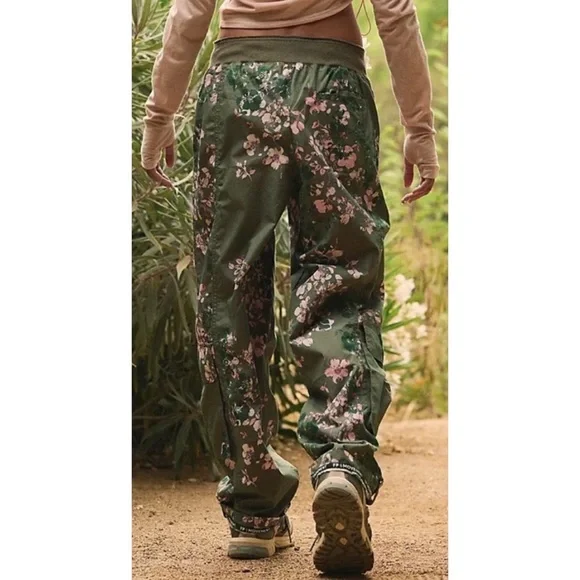 FP Movement by Free People Green Floral Pants - Picture 16 of 16